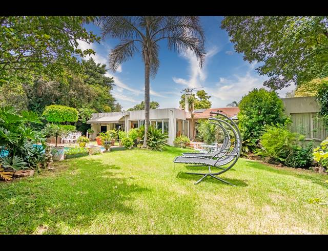 5 BEDROOM HOUSE SOLD IN GALLO MANOR